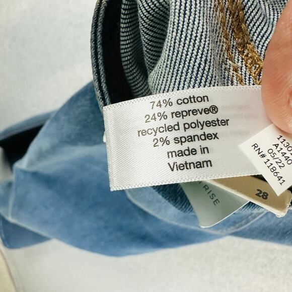 Lane Bryant Womans Sz 28 Flare Jeans High-Rise Blue Stretch Curvy Fit NWT - Picture 8 of 9